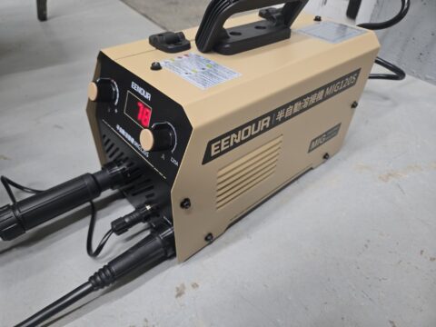 新しい仲間がやってきた！！～半自動溶接機～